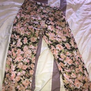 Floral Joggers w/ Pockets!